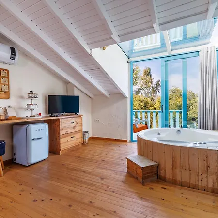 ホテル Yonca フェティエ